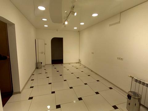 комерційна за адресою Урлівська вул., 34