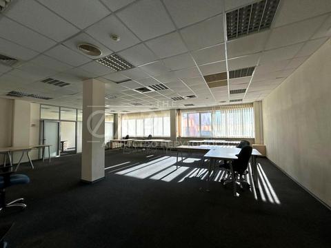 комерційна за адресою Польова вул., 24