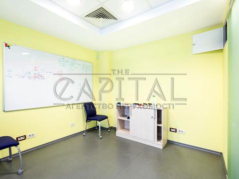 комерційна за адресою вул. Дегтярівська, 53