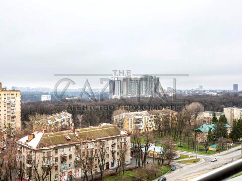 комерційна за адресою вул. Дегтярівська, 53