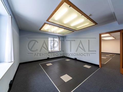 коммерческая по адресу Василия Тютюнника ул. (Анрі Барбюса), 28-Б