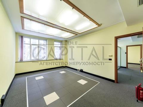 коммерческая по адресу Василия Тютюнника ул. (Анрі Барбюса), 28-Б