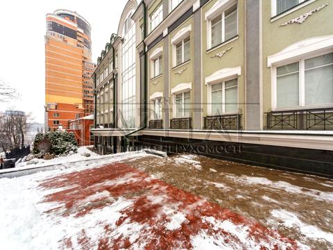 коммерческая по адресу Василия Тютюнника ул. (Анрі Барбюса), 28-Б