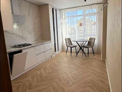 квартира по адресу Свободи ул., 12