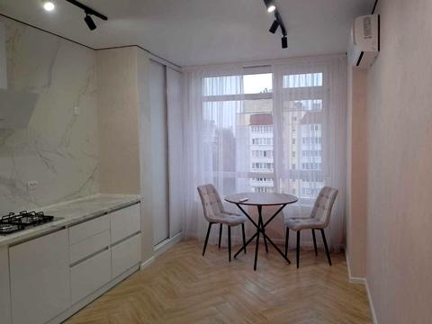 квартира по адресу Свободи ул., 12