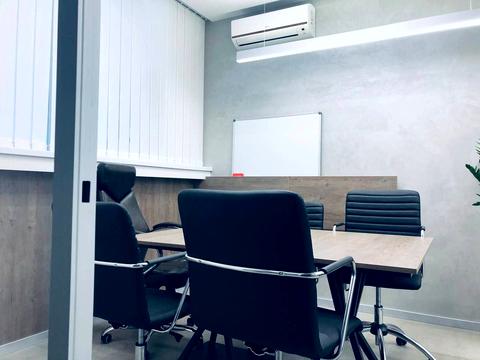 комерційна за адресою Лазаряна вул., 22