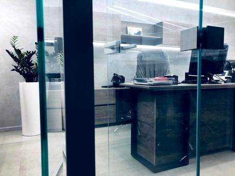 комерційна за адресою Лазаряна вул., 22