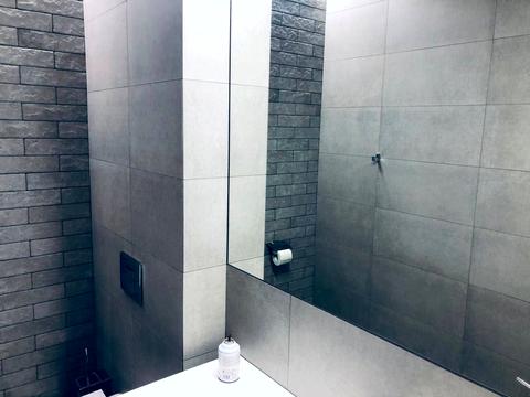 комерційна за адресою Лазаряна вул., 22