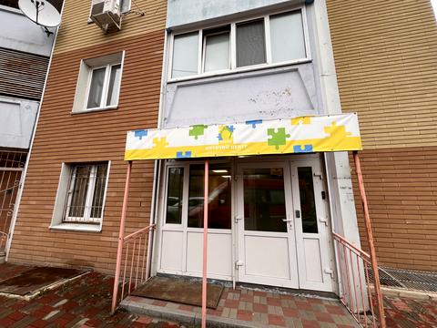 комерційна за адресою Європейського Союзу просп. (Правди), 5-Б