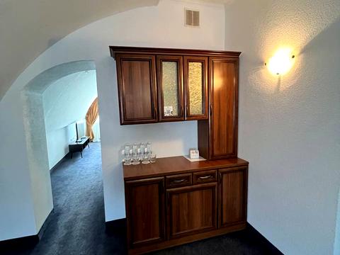 коммерческая по адресу Грушевского ул., 2а