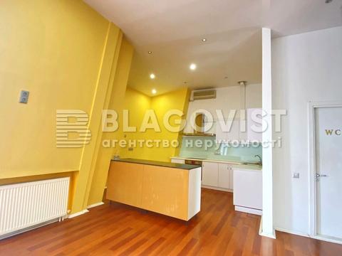 комерційна за адресою Київ, Бессарабський проїзд (Павла Скоропадського), 2