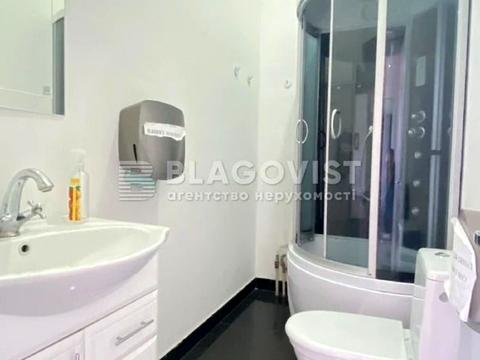 комерційна за адресою Київ, Бессарабський проїзд (Павла Скоропадського), 2