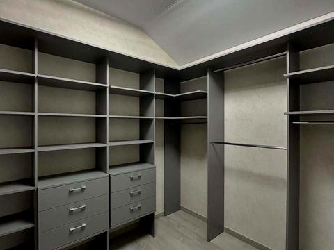 дом по адресу Київська вул.