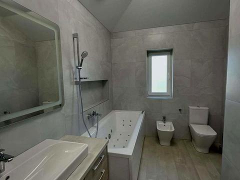 дом по адресу Київська вул.