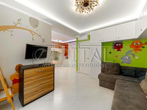 квартира по адресу Академика Глушкова просп., 9-Д