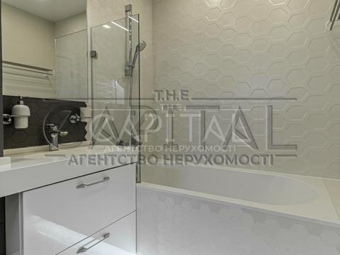 квартира по адресу Академика Глушкова просп., 9-Д