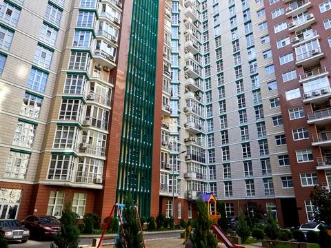 комерційна за адресою Академіка Філатова вул., 2/1