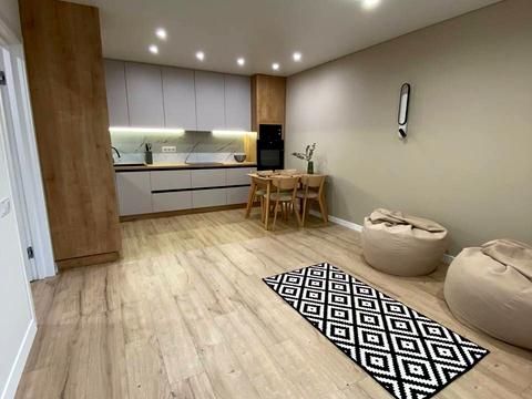 квартира за адресою Львів, Залізнична вул., 9А