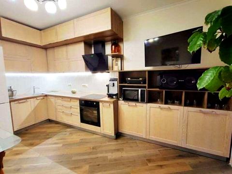 квартира за адресою Анатолія Петрицького вул., 19