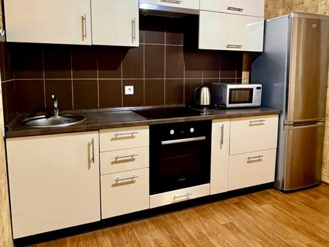 квартира по адресу Софии Русовой ул., 1