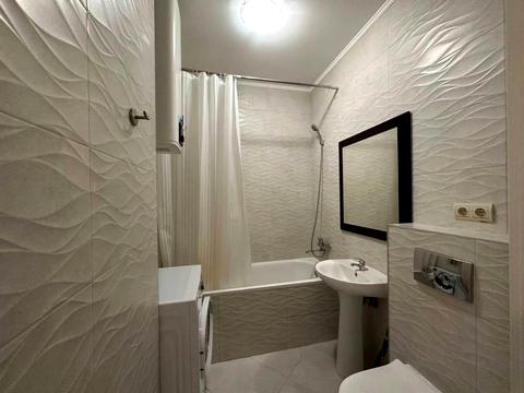 квартира за адресою Зарічна вул., 4