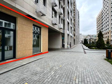 комерційна за адресою Бульварно-Кудрявська вул. (Воровського), 15