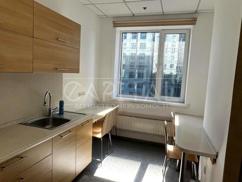 комерційна за адресою Фізкультури вул., 45