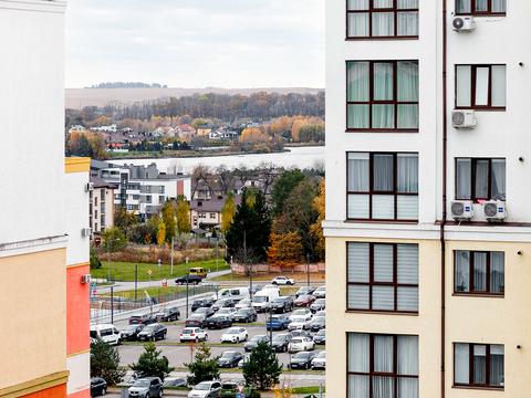 квартира за адресою В'ячеслава Чорновола вул., 28