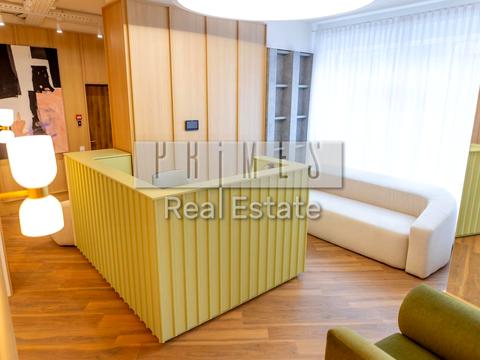 комерційна за адресою Буслівська вул., 12