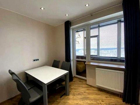 квартира за адресою Ревуцького вул., 9