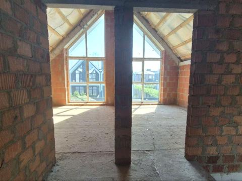 будинок за адресою Комфортна, 4/4