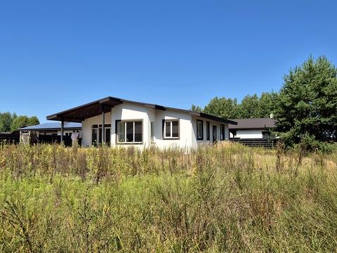 дом по адресу Ялинкова