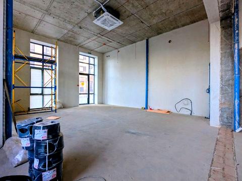 комерційна за адресою Соборна вул., 122