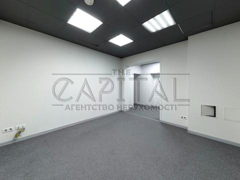 комерційна за адресою Ярославів Вал вул., 30/18