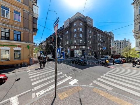 комерційна за адресою Ярославів Вал вул., 30/18