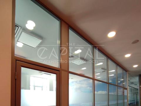 комерційна за адресою вул. Амосова Миколи, 2