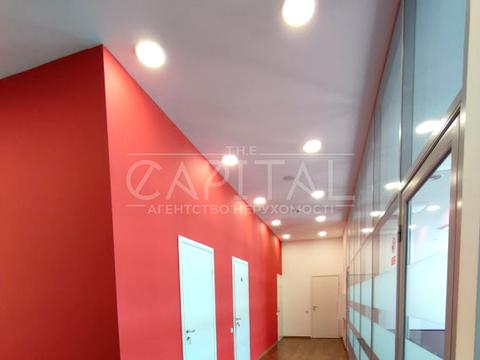 комерційна за адресою вул. Амосова Миколи, 2