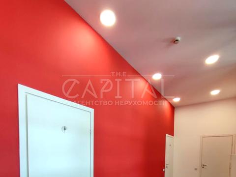 комерційна за адресою вул. Амосова Миколи, 2