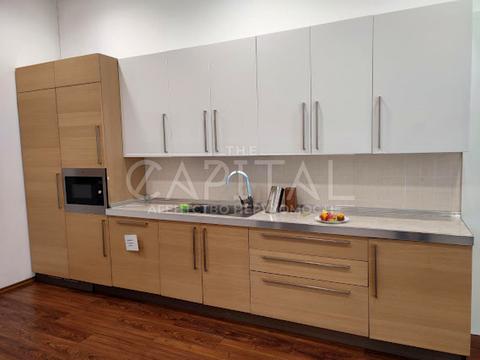 комерційна за адресою вул. Амосова Миколи, 2