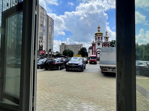 комерційна за адресою Рівненська вул., 25-Є