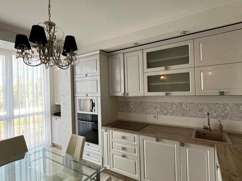 квартира за адресою В'ячеслава Чорновола вул., 31а