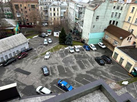 комерційна за адресою Велика Васильківська вул. (Червоноармійська), 9/2