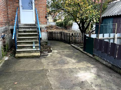 дом по адресу пров Луговий, 6