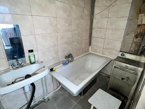 дом по адресу пров Луговий, 6