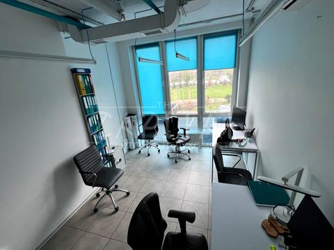 комерційна за адресою пр-т Соборності, 30а