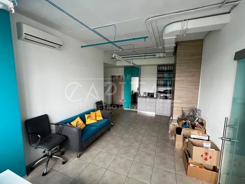 комерційна за адресою пр-т Соборності, 30а