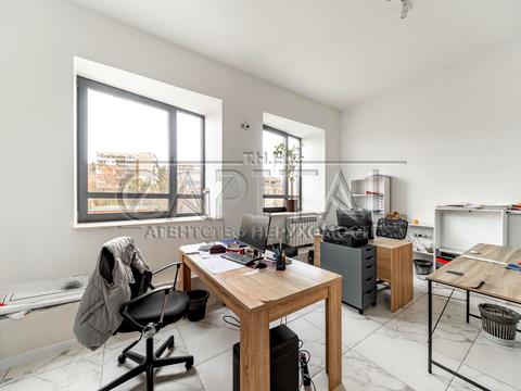 коммерческая по адресу Болсуновская ул. (Сергея Струтинского), 4