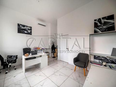 коммерческая по адресу Болсуновская ул. (Сергея Струтинского), 4