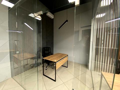 комерційна за адресою Михайла Бойчука вул. (Кіквідзе), 41-Б