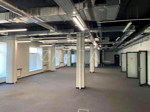 комерційна за адресою Верхній Вал вул., 2